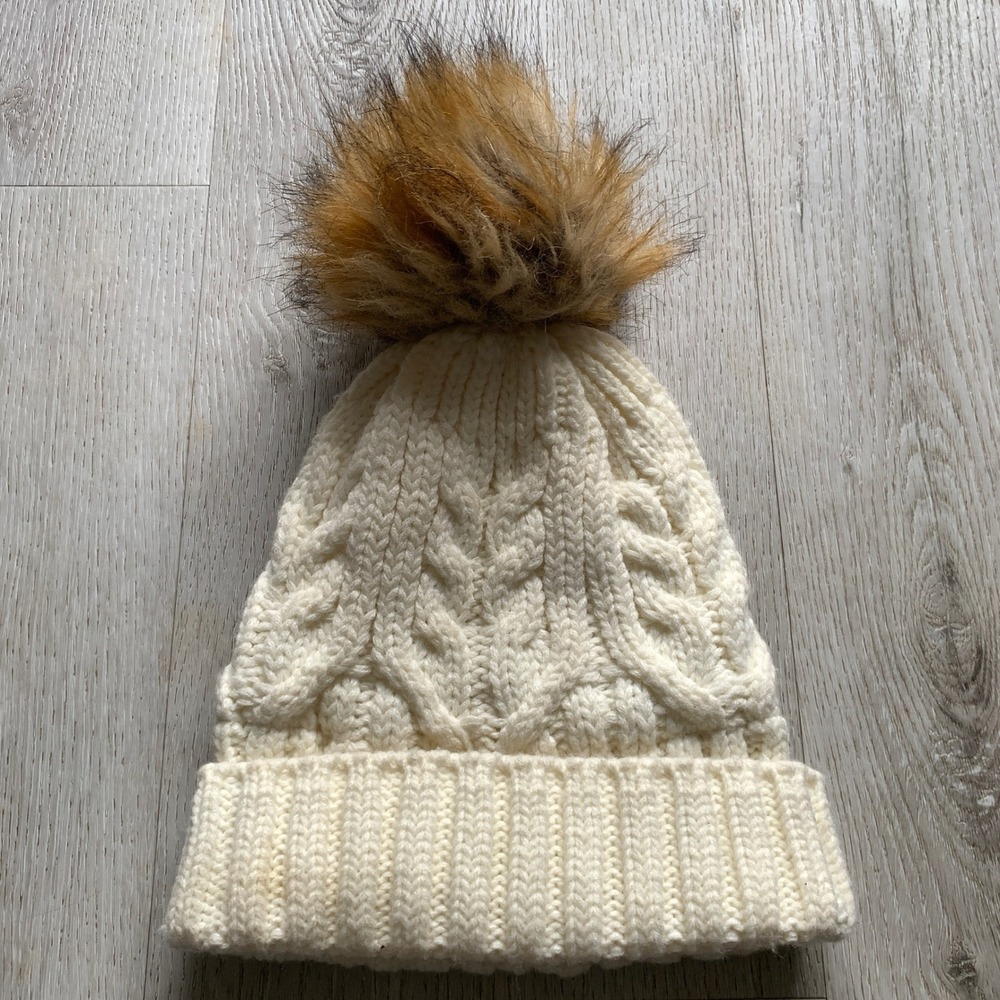 Gold Toe Women's One Size Knitwear Fur‎ Beanie Hat fall winter warm knit casual